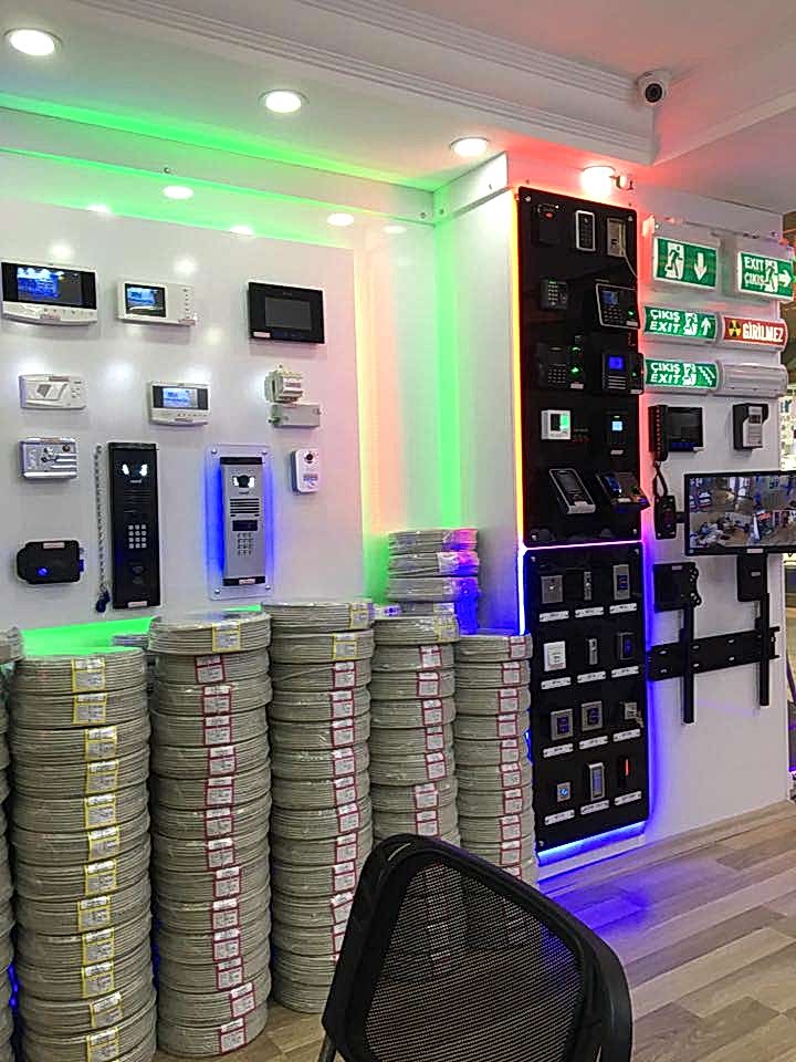 Offisimizden Kareler